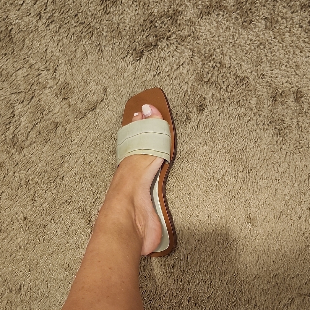 Zara Flats Sandals - Picture 3 of 6